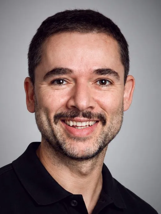 Ângelo, professor de Biologia